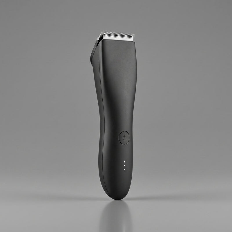 Men's trimmer with SkinSafe L-blades