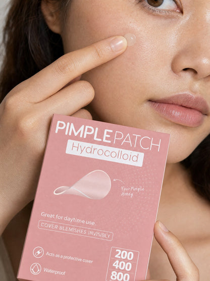 Applying a hydrocolloid pimple patch